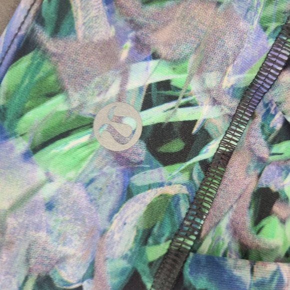 Lululemon sports bra - Picture 1 of 2